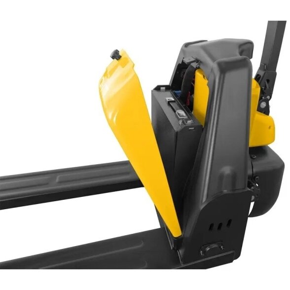 Cormak Electric Pallet Stacker Forklift Q15-3 1500kg Li-Ion 6 Cormak Electric Pallet Stacker Forklift Q15-3 1500kg Li-Ion 6